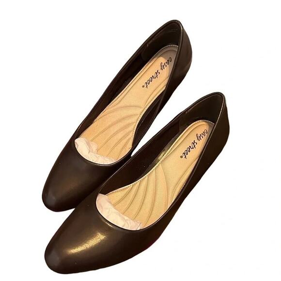 EASY Street Fabulous Heels in Brown size 9.5 WW - Picture 1 of 4